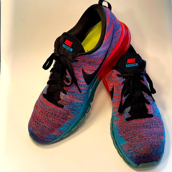-SOLD- Nike Flyknit Air Max - Picture 2 of 12